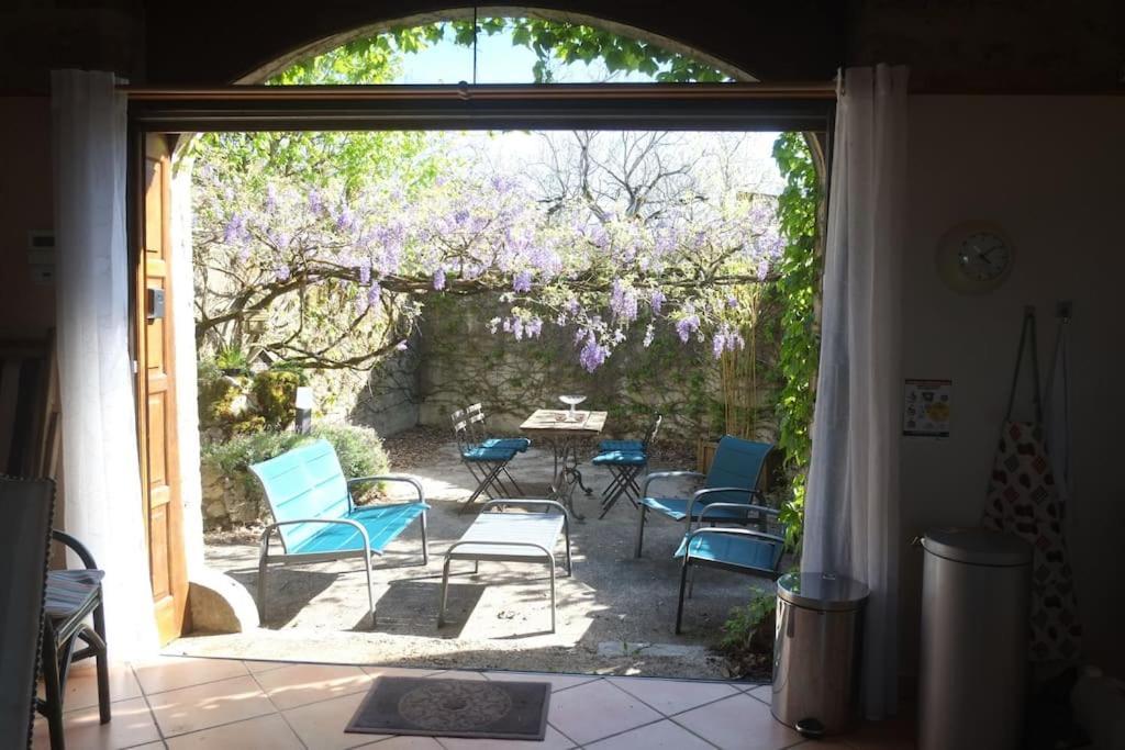 Hébergement de vacances La Sagnarde, Maison En Pierre, *